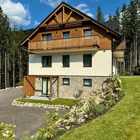 Apartmany Kellov Dom เดมานอฟสกา โดลินา ภายนอก รูปภาพ