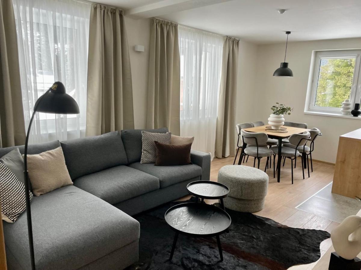 Apartmany Kellov Dom เดมานอฟสกา โดลินา ภายนอก รูปภาพ