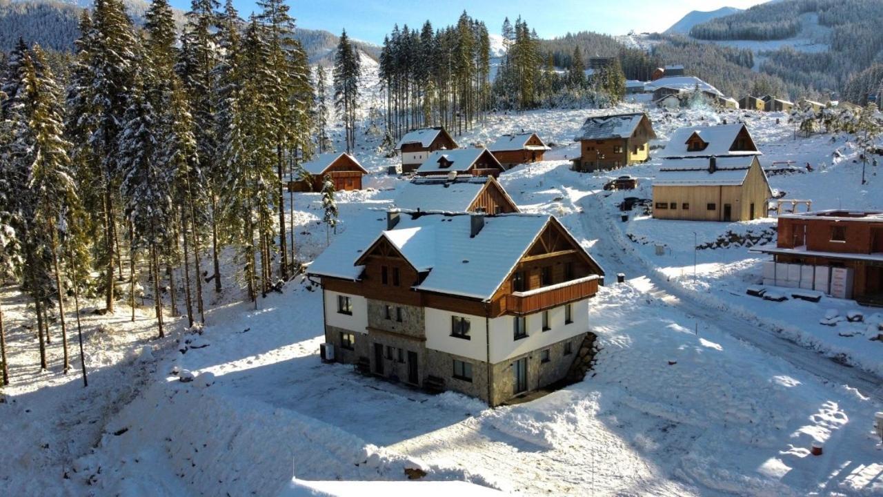 Apartmany Kellov Dom เดมานอฟสกา โดลินา ภายนอก รูปภาพ