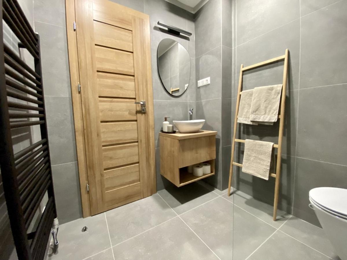 Apartmany Kellov Dom เดมานอฟสกา โดลินา ภายนอก รูปภาพ