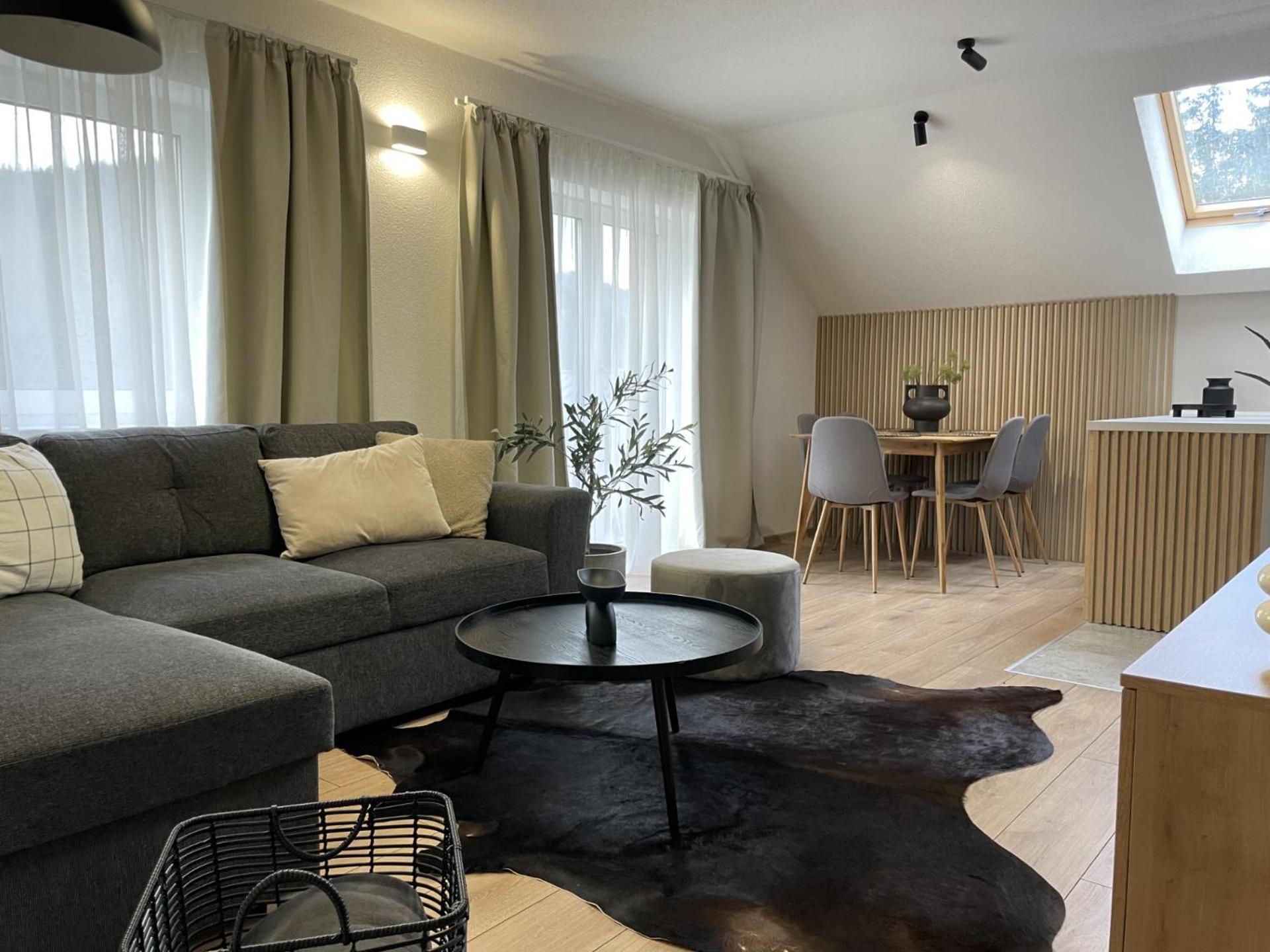 Apartmany Kellov Dom เดมานอฟสกา โดลินา ภายนอก รูปภาพ
