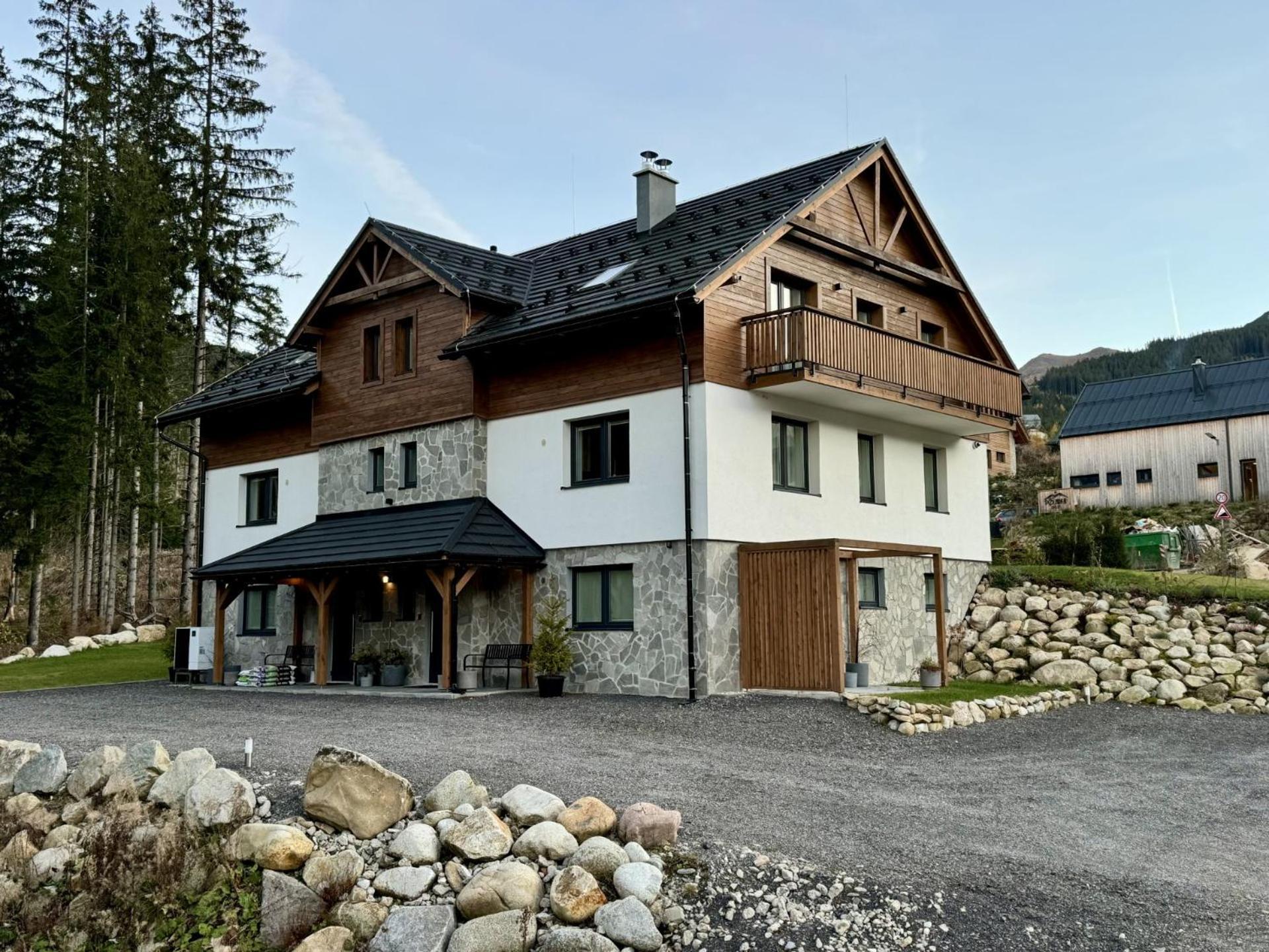 Apartmany Kellov Dom เดมานอฟสกา โดลินา ภายนอก รูปภาพ