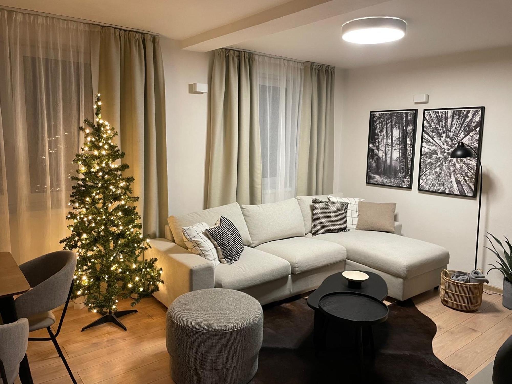 Apartmany Kellov Dom เดมานอฟสกา โดลินา ภายนอก รูปภาพ