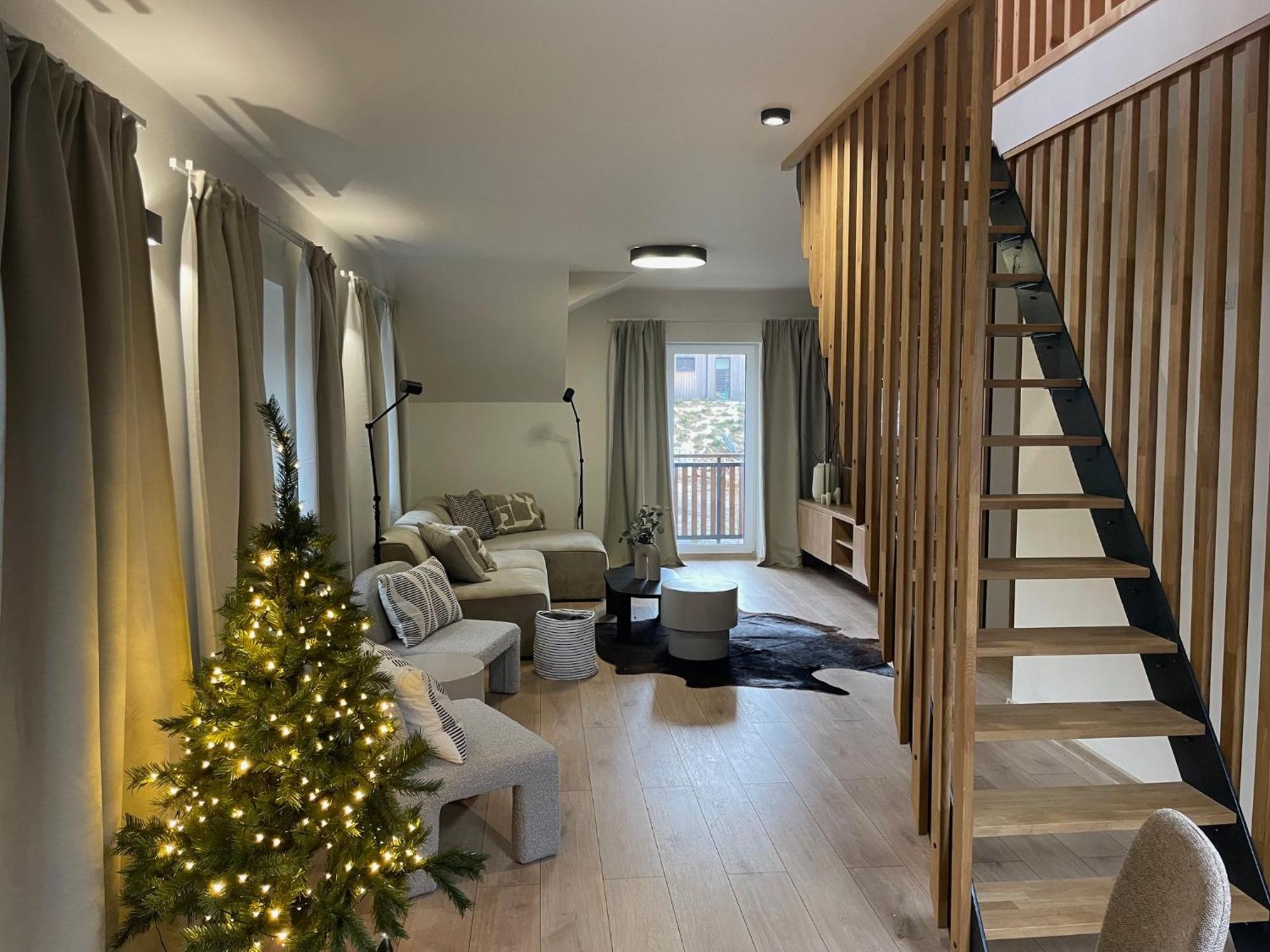 Apartmany Kellov Dom เดมานอฟสกา โดลินา ภายนอก รูปภาพ