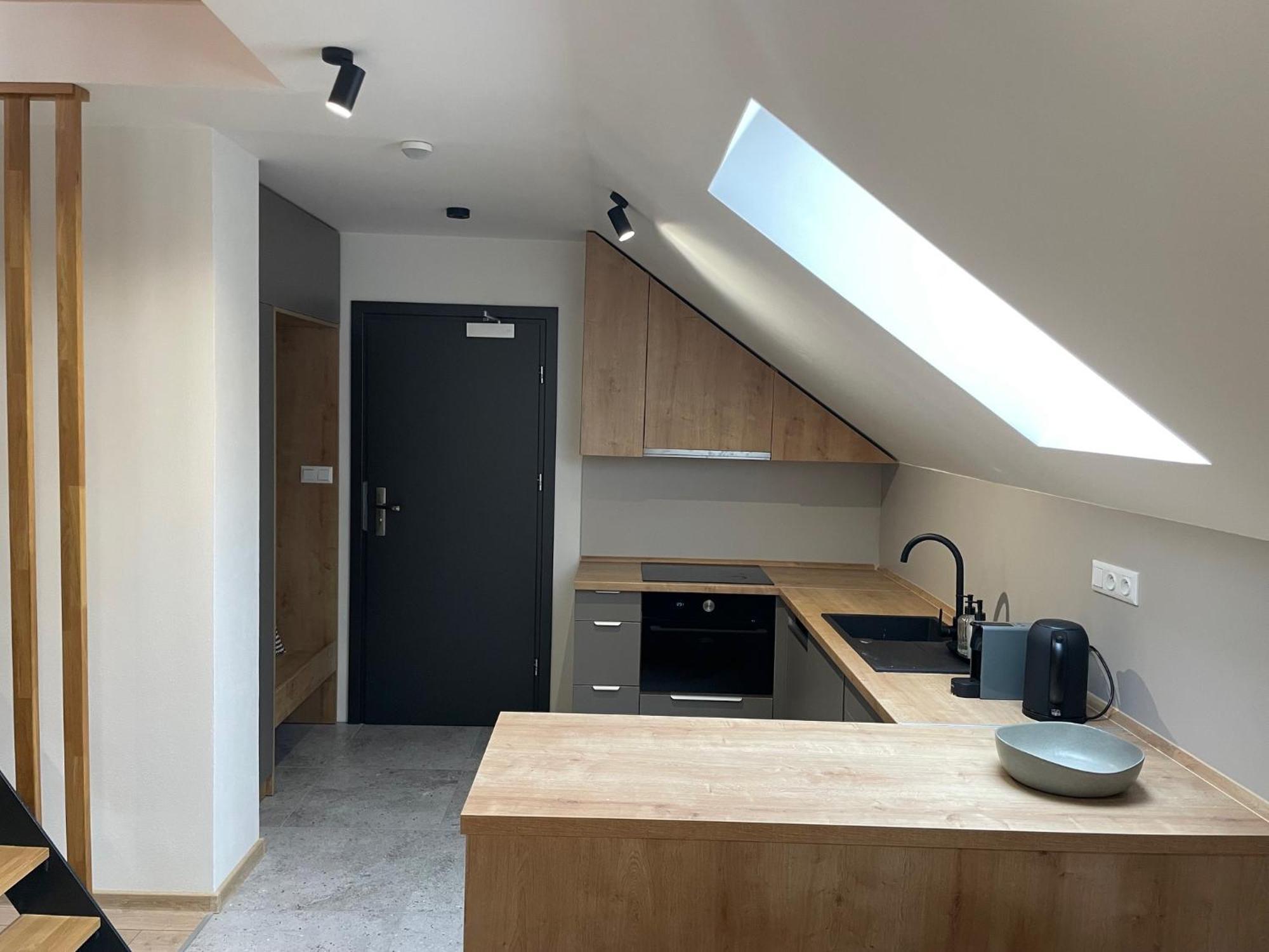 Apartmany Kellov Dom เดมานอฟสกา โดลินา ภายนอก รูปภาพ